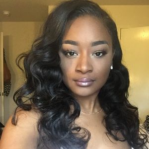 Meet your Posher, Latyra